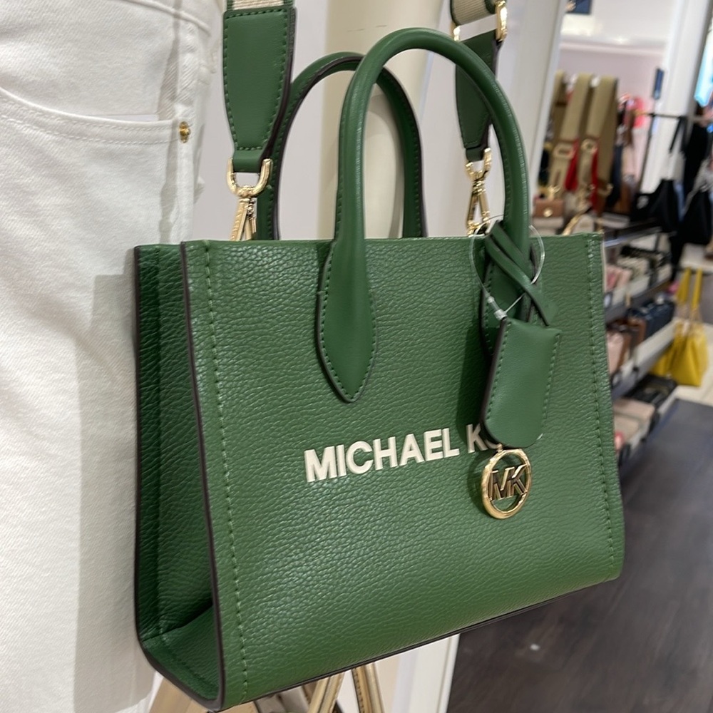 Michael Kors Mirella Small Pebbled Leather Shopper Crossbody XBODY Bag MK

NWT - Picture 12 of 16